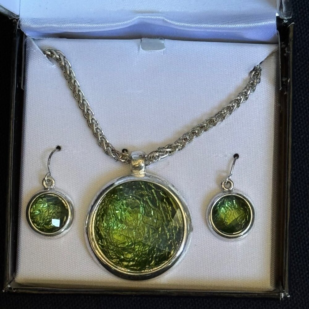 East 5Th Silver-Tone Necklace & Earrings Set With Green Textured Glass Pendant